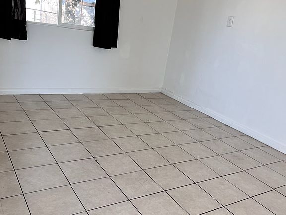 4th image of 2636 Lexington Ave #A