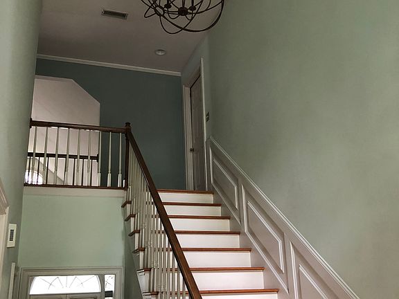 2nd image of 2800 Shandy Ave