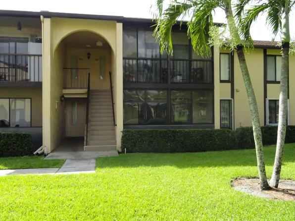 821 Sky Pine Way #G1, Greenacres, FL 33415