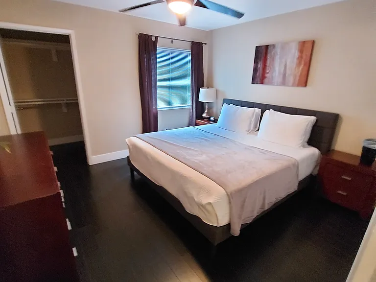 950 Seven Hills Dr — Photo 9