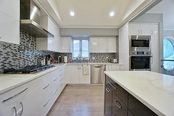 Sold by Bergen Basin Real Estate | media 3