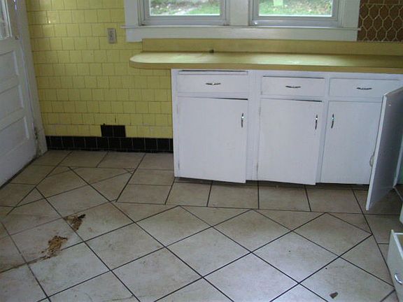 4th image of 332 N 19th St