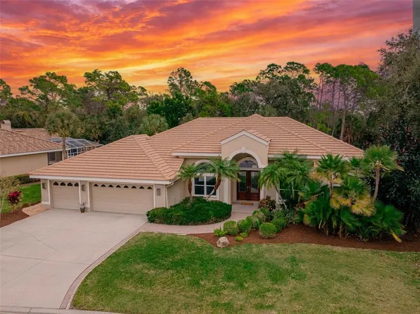 8432 Woodbriar Dr, Sarasota, FL 34238