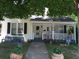 729 Washington Ave, Paintsville, KY 41240
