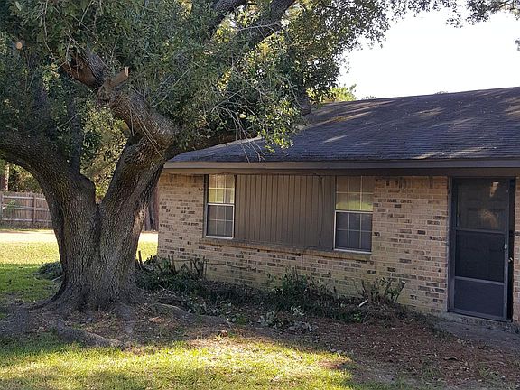 4th image of 121 Hillside Cir