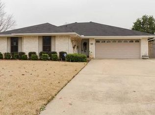 206 Kensington Ave, Bossier City, LA 71111