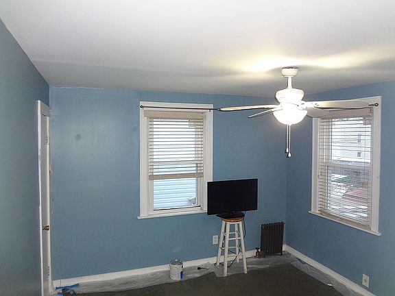 3rd image of 11438 207th St
