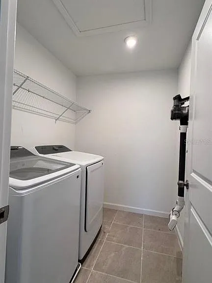 1102 Seaside Mist Trl — Photo 28