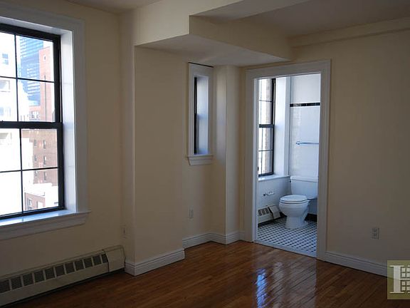 5th image of 17 Park Ave APT 502
