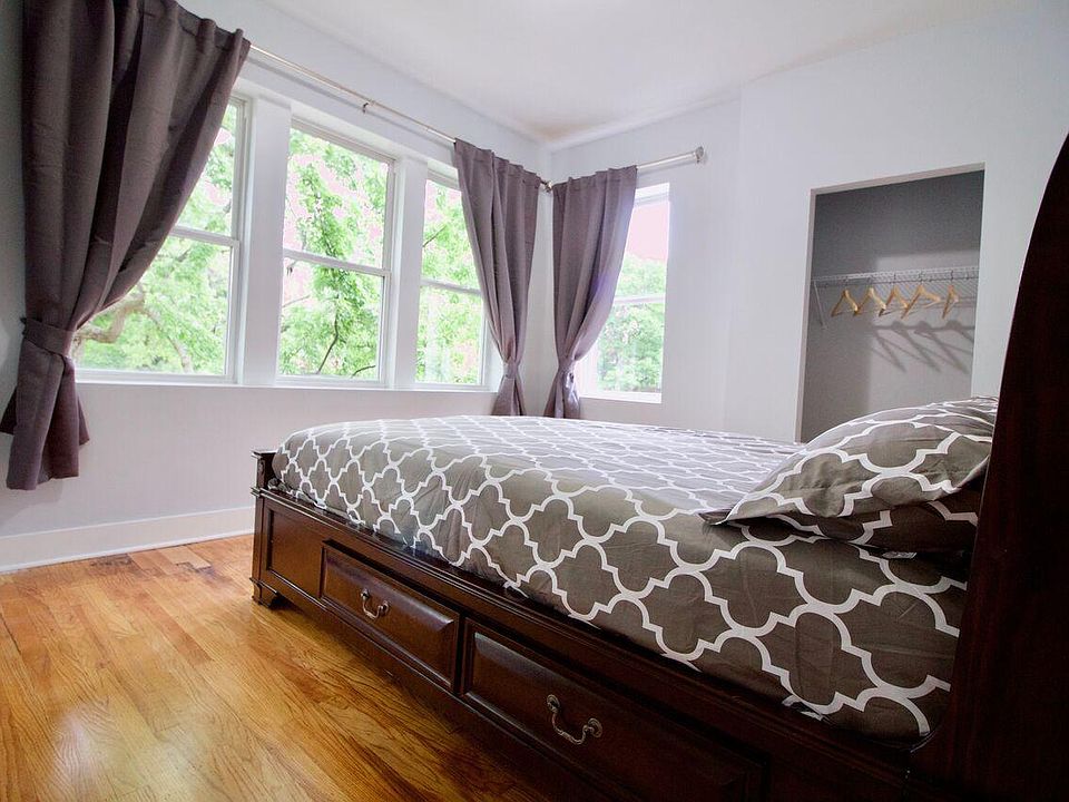 2nd image of 3301 W Belle Plaine Ave #2