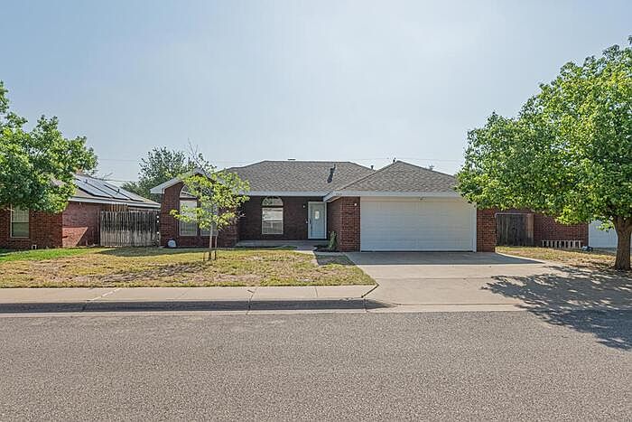 1st image of 3304 Claremont Dr