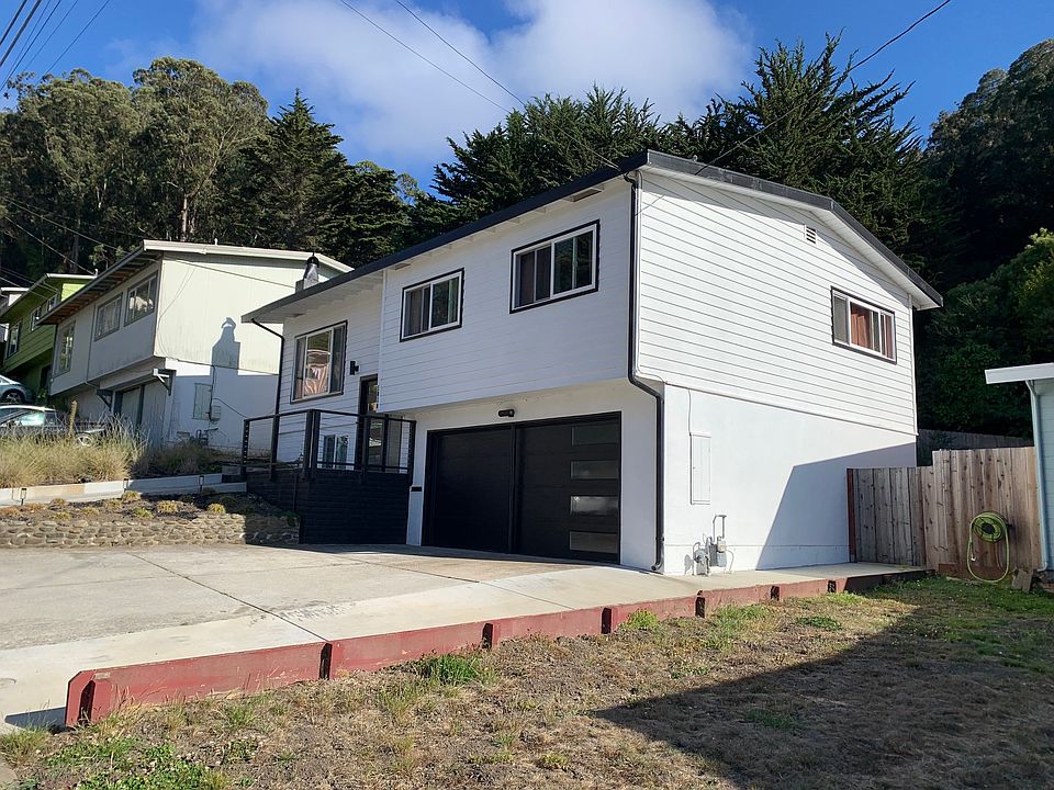 1st image of 1010 Barcelona Dr
