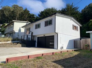 1010 Barcelona Dr, Pacifica, CA 94044