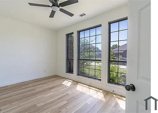 2334 Stillwater Dr — Photo 16