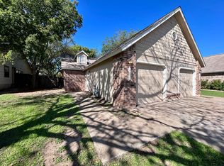 9400 Kempler Dr #B, Austin, TX 78748