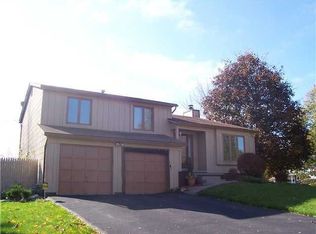 9 Lemon Ln, Gates, NY 14606