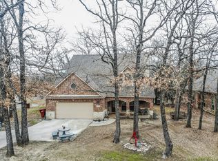 302 Dover Dr, West Tawakoni, TX 75474