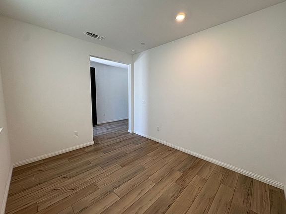 2nd image of 204 Wooley Creek Way