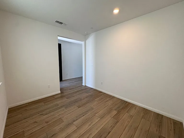 204 Wooley Creek Way — Photo 2
