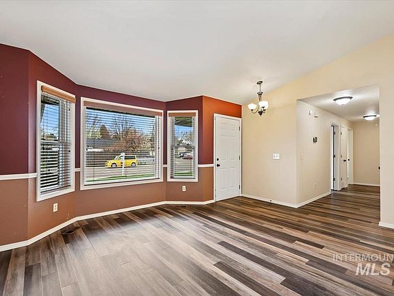 5th image of 4844 N Johns Landing Way
