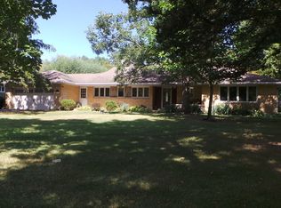 17W246 Rodeck Ln, Bensenville, IL 60106