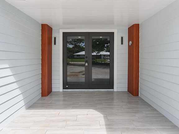 5th image of 8587 SW 18th Avenue