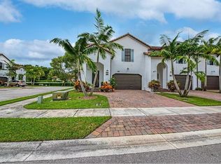 3199 Santa Catalina Pl, Greenacres, FL 33467