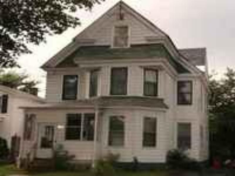 2nd image of 1630 Oneida St