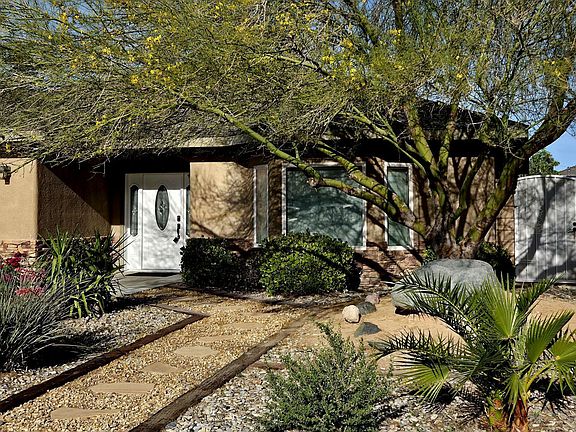 4th image of 424 S Inyo St