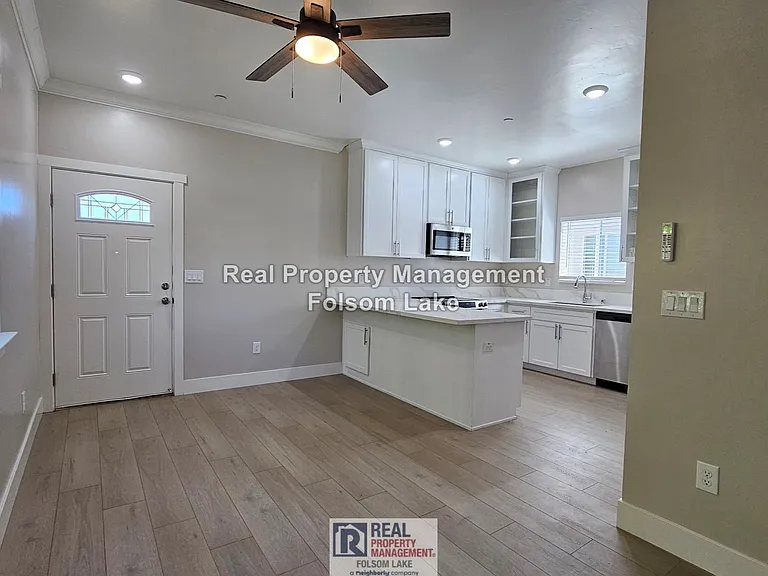 5431-2 Bradford Dr — Photo 6