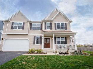 2674 Water Lily Ln, Wauconda, IL 60084