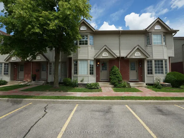 50 Chapman Ct #8, London, ON N6G 5E1