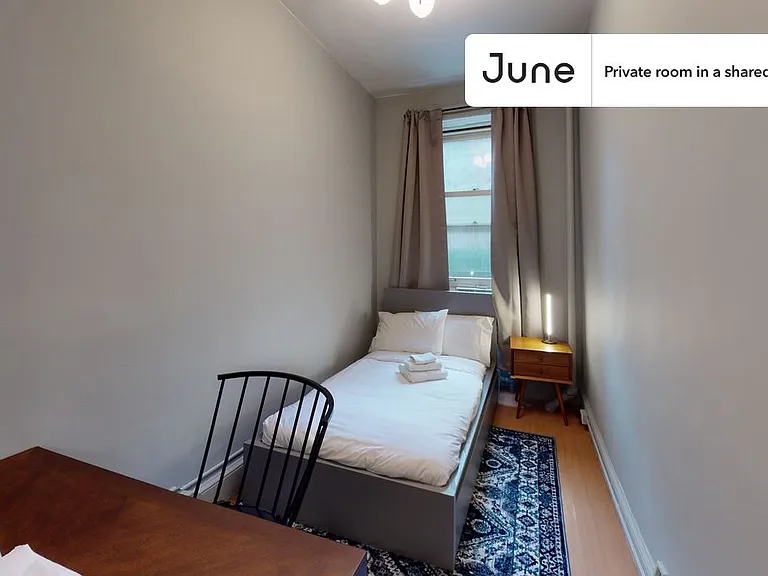 336 W 47th St #2D — Photo 1