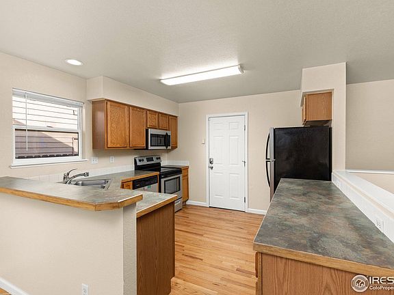 4th image of 3709 Dove Ln