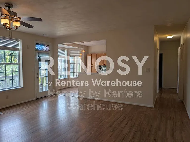 5520 Summer Cres — Photo 9
