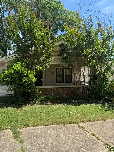 643 Howell St Photo 1