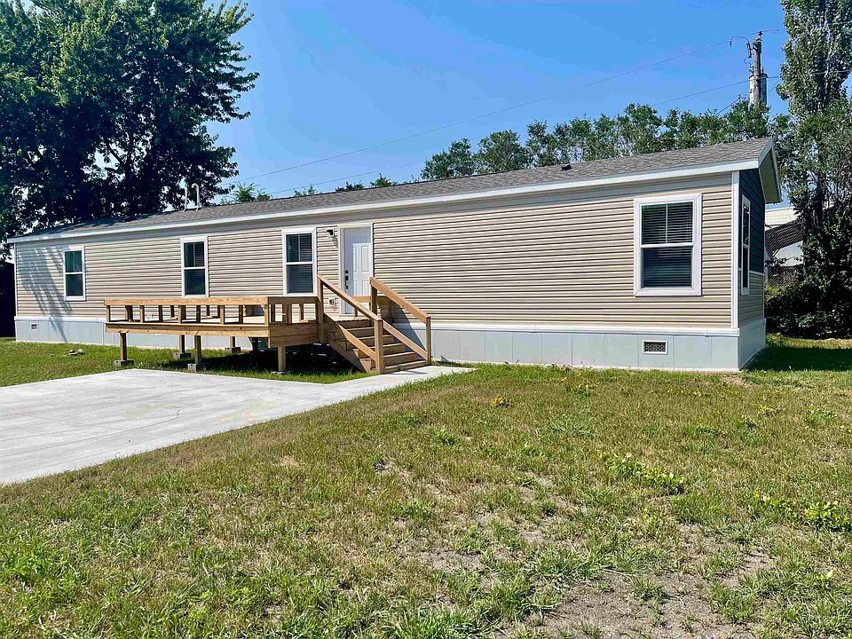 1st image of 2408 25th St Lot 39