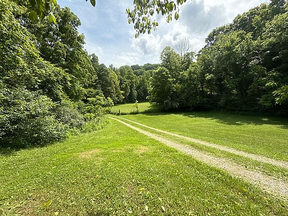 17th image of 131 Gibson Hollow Rd