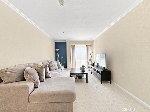 3rd image of 838 Pine Ave Unit 515