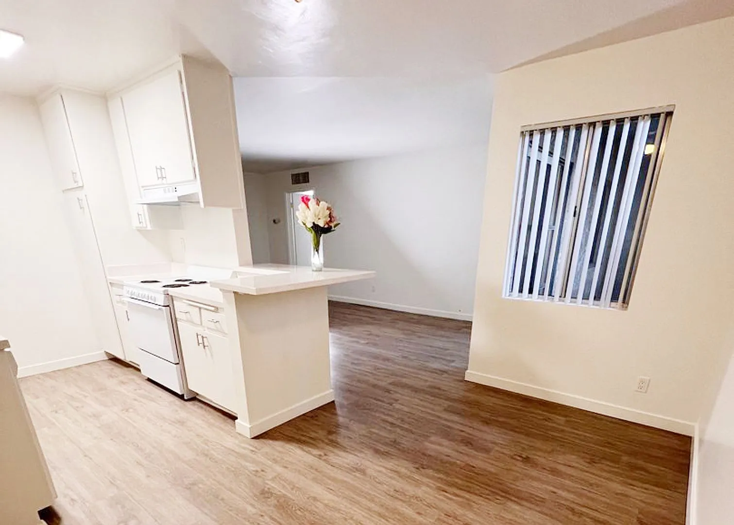 Woodpark — Photo 1