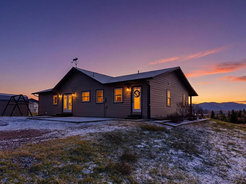 1st image of 33602 Meadow Rd