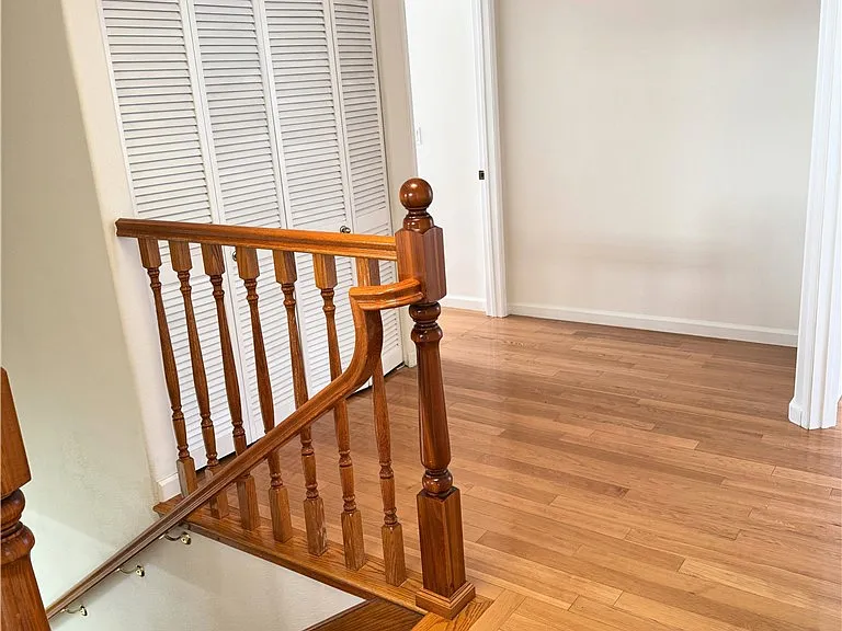 18319 Hart St #3 — Photo 14