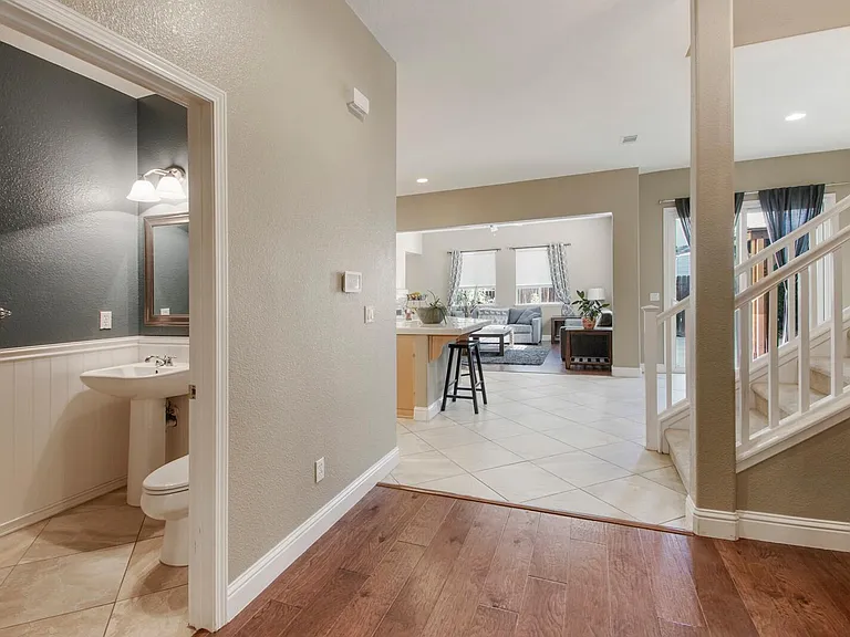 4352 Middlefield Dr — Photo 34