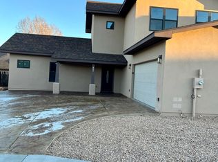 455 Aster St, White Rock, NM 87547