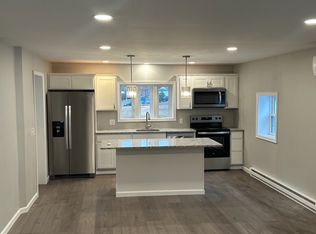 26 Dolman St, Dupont, PA 18641