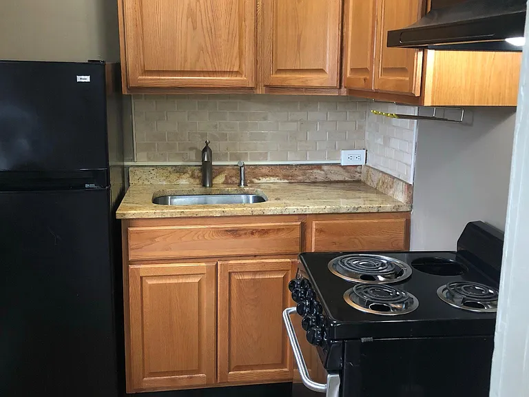 101 N 11th St #4 — Photo 10