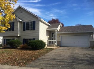 409 9th St, Farmington, MN 55024