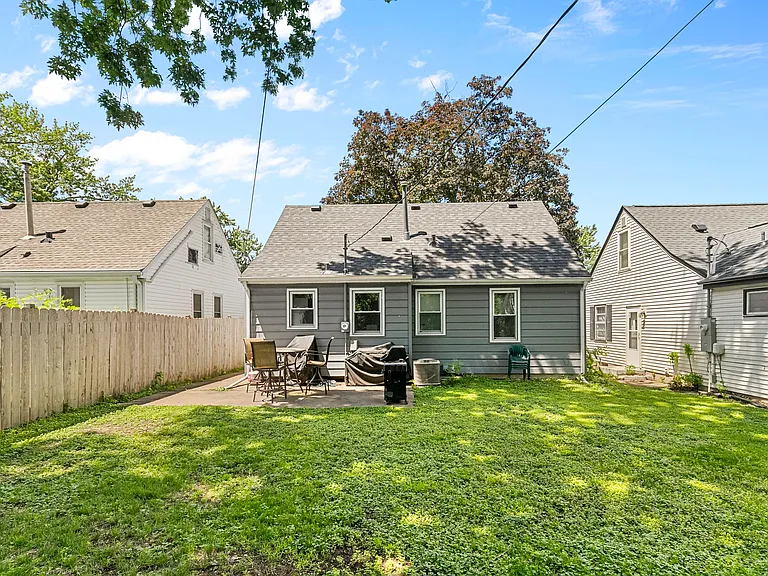 2809 Brunswick Ave S — Photo 3