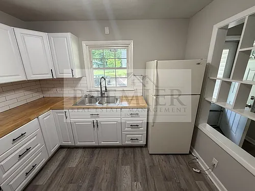 1316 N Main St unit A, Independence MO 64050// Ranch Style Duplex// 2 Beds 1 bath// Rent: $1200 D... Photo 1