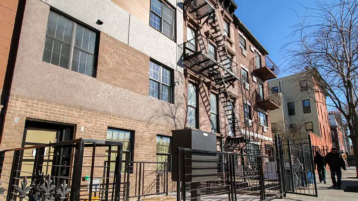 Rented by Nooklyn NYC LLC | media 20